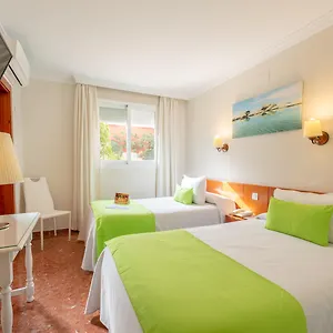 romerito.hotelsinnerja.org/